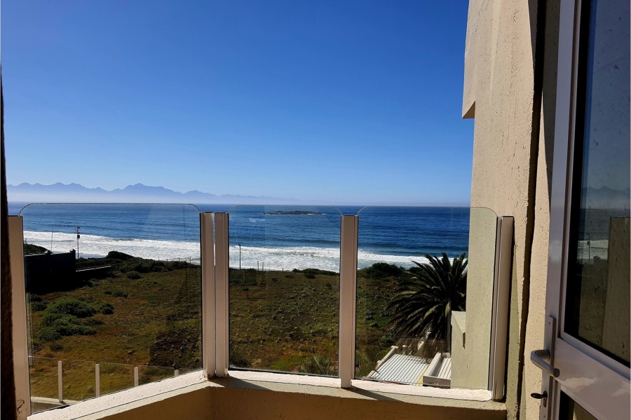 3 Bedroom Property for Sale in Diaz Beach Western Cape